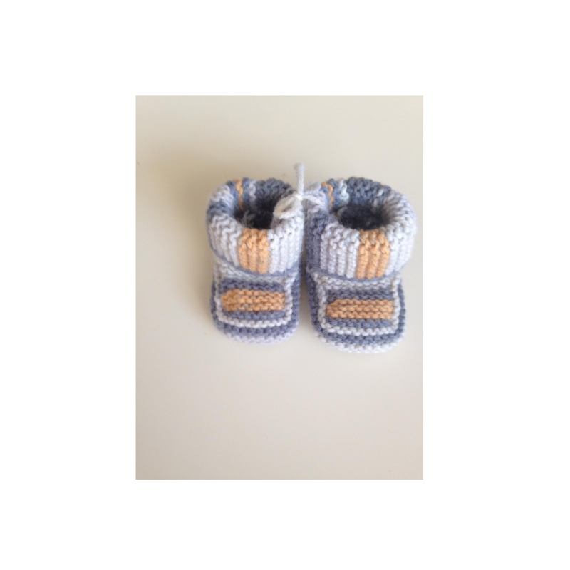 slofjes grijs lichtgrijs en okergeel